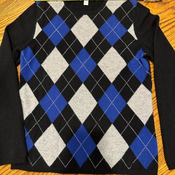 100% Cashmere sweater. - Picture 3 of 5